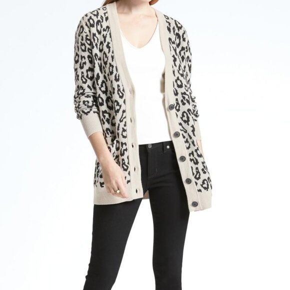CARDIGAN - Banana Republic Leopard Print Long -Cashmere/Wool blend -small/medium - Picture 6 of 7